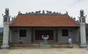 Đình làng Chùa, xã Phú Thành (Lạc Thủy) được tôn tạo, tu sửa  và đưa vào sử dụng năm 2011.

